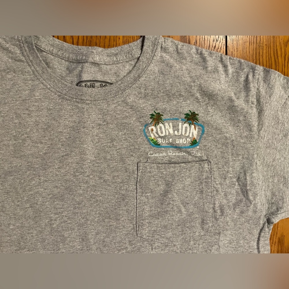 UNISEX Ron Jon Surf Shop, Graphic Tee, Cocoa Beach Fla, grey, size large - Picture 2 of 5